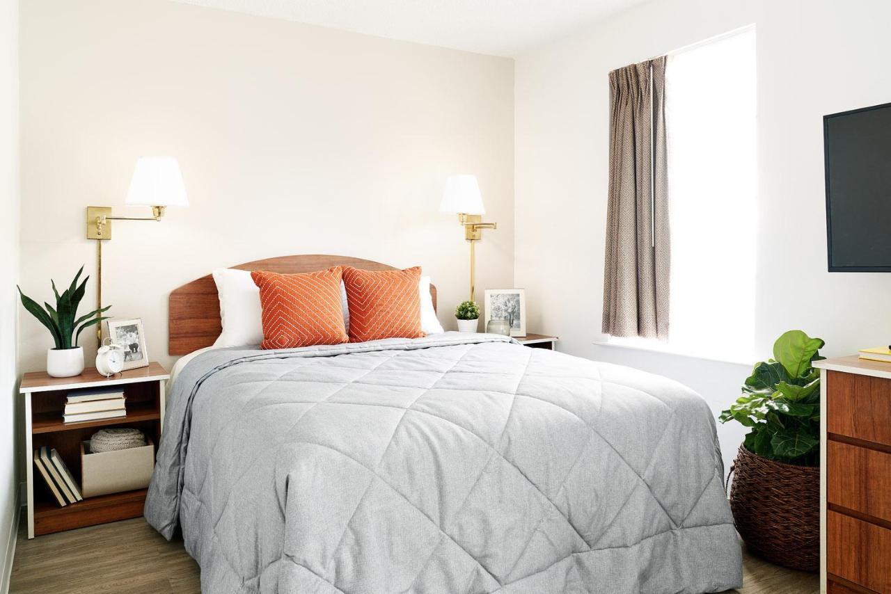 Intown Suites Extended Stay Houston Tx - Iah Airport Экстерьер фото