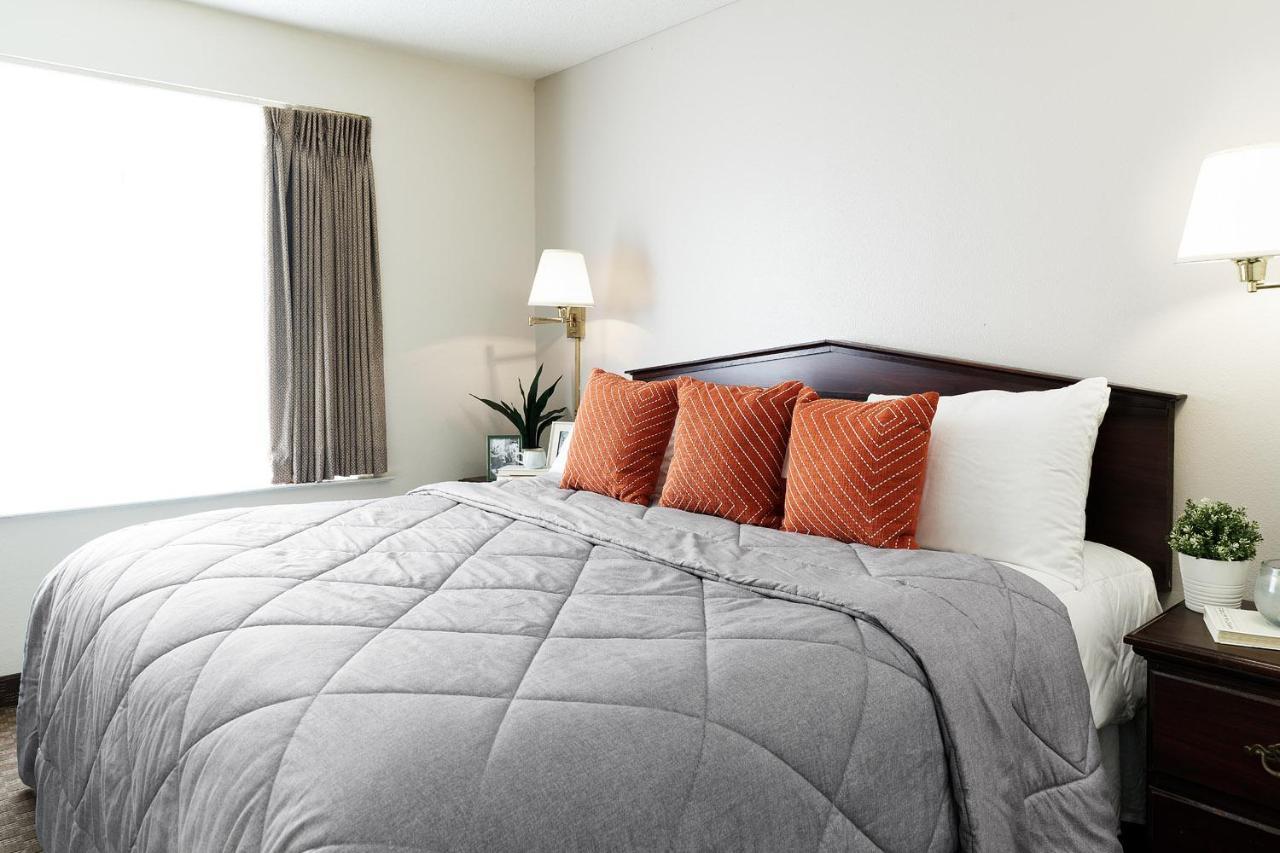Intown Suites Extended Stay Houston Tx - Iah Airport Экстерьер фото